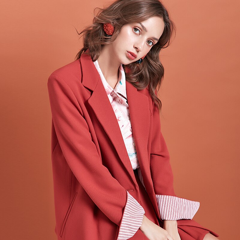 ARTKA 2020 Spring New Women's Suit Fashion Blazer and Skirt Set Loose Casual Women Blazers and Jackets Suit With Skirt WA10398Q