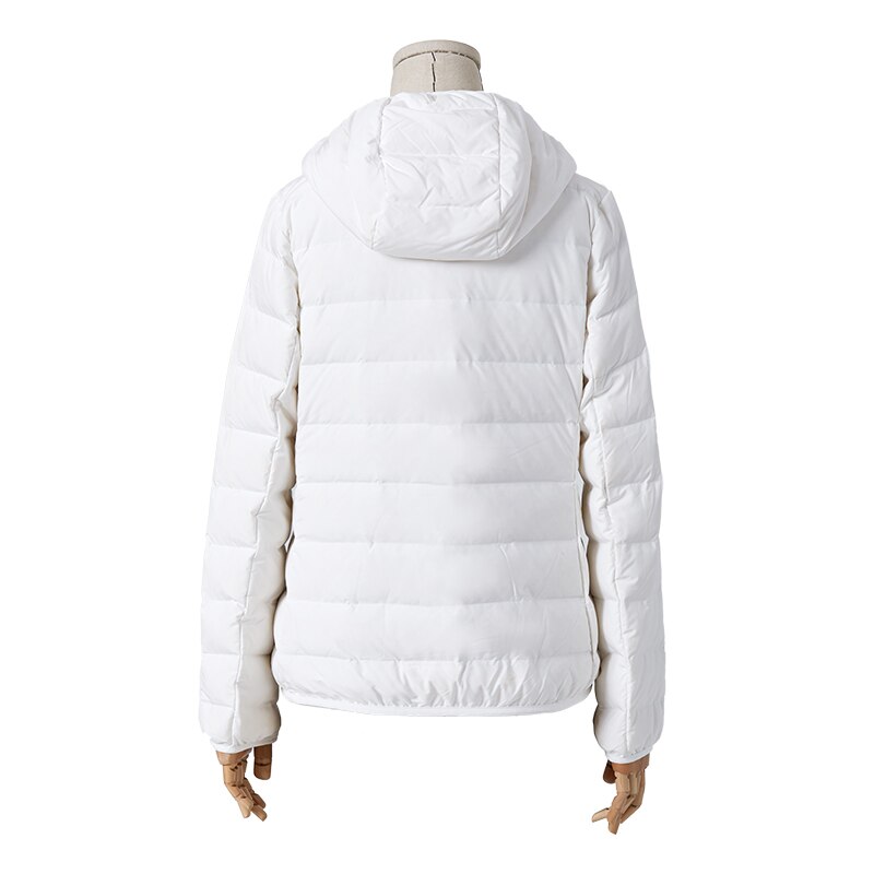 ARTKA 2019 Winter New Women's Down Jacket 90% White Duck Down Ultralight Warm Jacket Short Hooded Down Jacket Women DK10491D