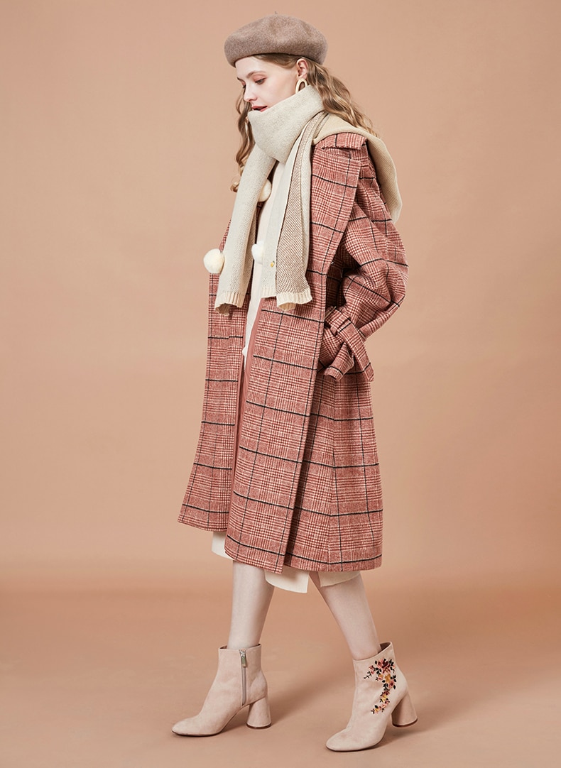 ARTKA 2018 Autumn and Winter Women Vintage Plaid Coat Lapel Single-breasted Woolen Coat FA15085D
